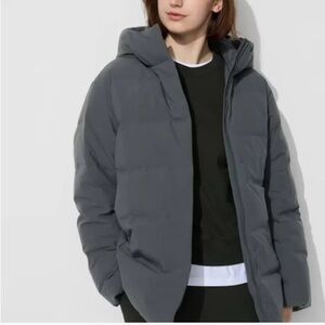 Uniqlo seamless down dark grey hooded puffer jacket, size large